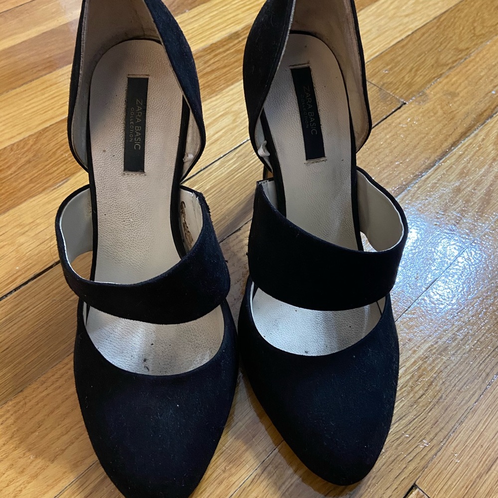 Zara Size 38 pumps